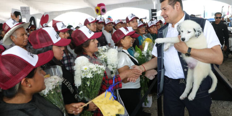 Revolución del campo impulsa a productores con tecnología y valor agregado: Armenta Mier