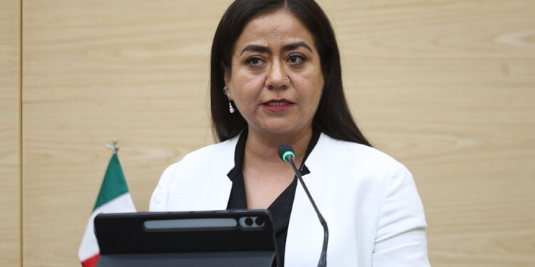 Impulsa la diputada Celia Bonaga iniciativa para tipificar el delito de acecho en Puebla