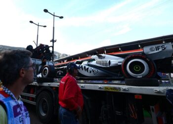 «Checo» Pérez terminó la segunda práctica en Mónaco en el 18vo