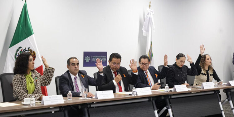 Impulsa Comisión de Desarrollo Económico acciones para mejorar atención de los servicios de la CFE