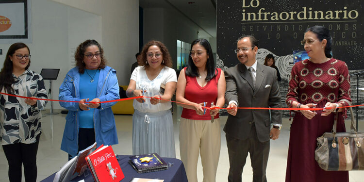 Inauguran en Biblioteca Central BUAP exposición de cuentos diversificados infantiles