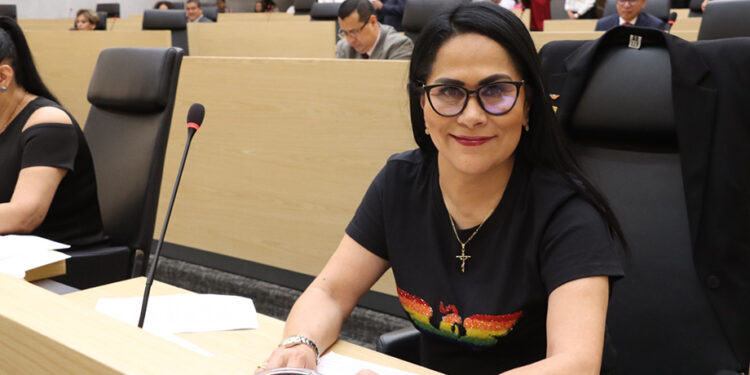 Presenta Fedrha Suriano iniciativas para la inclusión y protección de las personas de la diversidad sexual