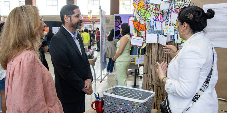 Estudiantes visibilizan violencias en México a través de una muestra museográfica del IDHIE