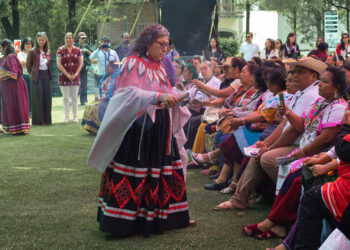 Arranca la edición especial del encuentro de arte textil, decorativo y utilitario en el Complejo Cultural Los Pinos