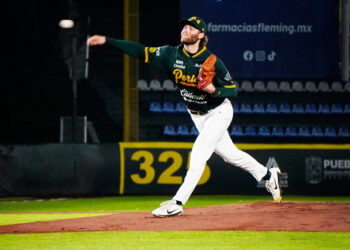 Pericos blanquea el 3ro y se queda con la serie ante Saraperos