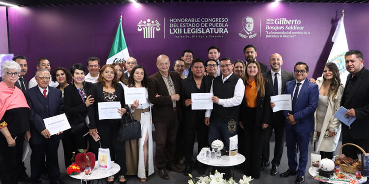 Congreso del Estado reconoce a Guías de Turistas que cumplieron con la certificación NOM-08