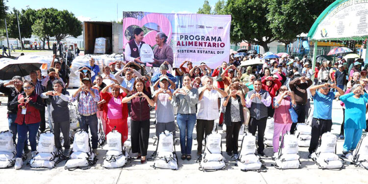 Protege SEDIF a familias en situación vulnerable con nutritivas canastas alimentarias