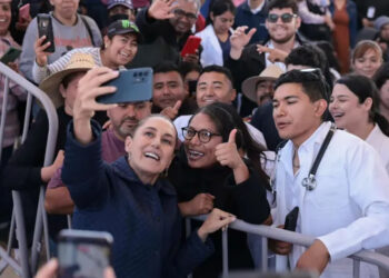 Claudia Sheinbaum inicia entrega de 36 mil tarjetas de mejoramiento de vivienda como parte del plan de justicia para trabajadores agrícolas de San Quintín