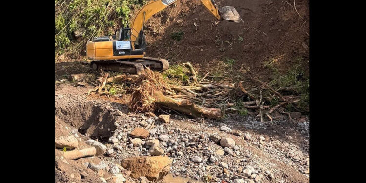 Supervisa SICT avances en obras de reconstrucción y conectividad en la Sierra Norte de Puebla
