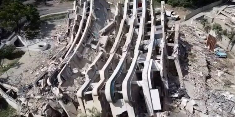 Se eleva a 1719 muertos y más de 5 mil heridos tras terremotos en Venezuela