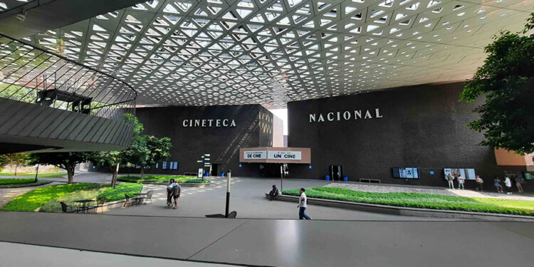 La Cineteca Nacional de México recibe homenaje en Calanda, España, por su destacada labor en la preservación y difusión del patrimonio cinematográfico