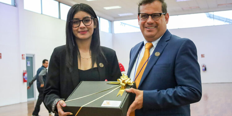 Secretaría de Deporte y Juventud acompaña graduación del CECSUR