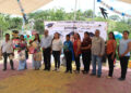 Presidente municipal refrenda su compromiso con la escuela comunitaria CONAFE