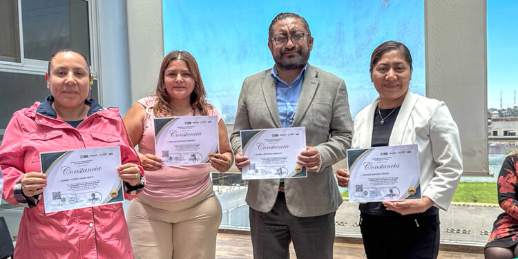 Reconoce IPMP compromiso de docentes con su formación profesional
