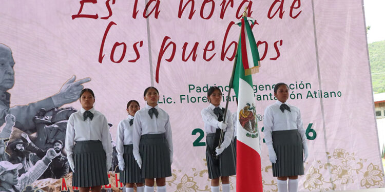Es la hora de los pueblos: Antorcha