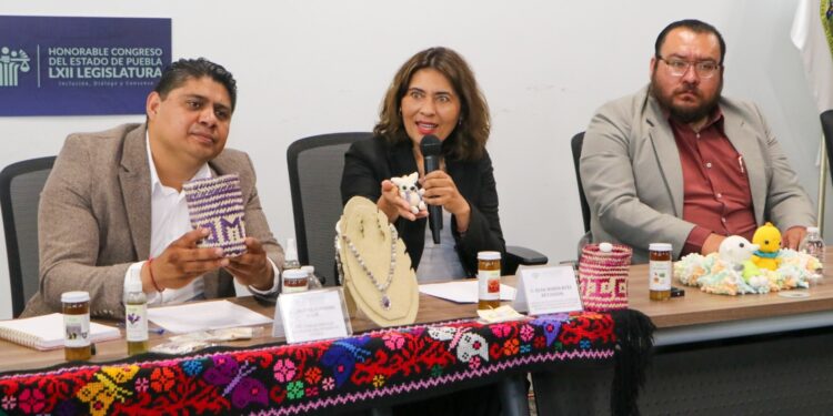 Gobierno Estatal lleva expo venta artesanal a San Jerónimo Caleras