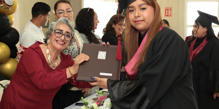 Impulsan Tonantzin Fernández y Lupita Fernández la capacitación para el desarrollo de las y los cholultecas