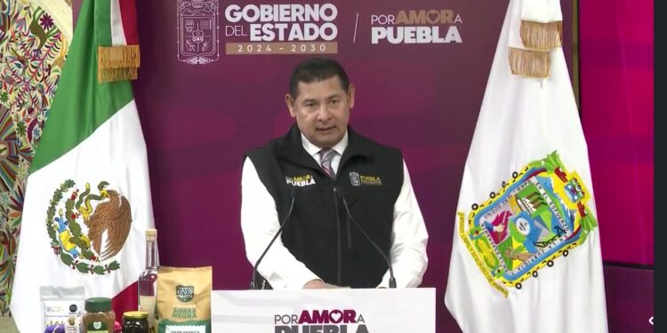 Se presentará al Congreso iniciativa de reforma constitucional para convertir el programa Puebla 5 de Mayo en política de Estado: Armenta Mier