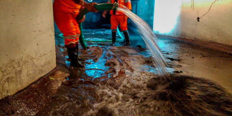Gobierno de Pepe Chedraui efectuó labores de lavado en el Puente de Bubas