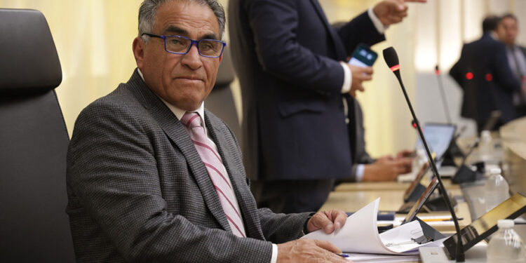 Diputado Elpidio Díaz presenta iniciativa para retirar la patria potestad a quienes obliguen a menores a trabajar o mendigar