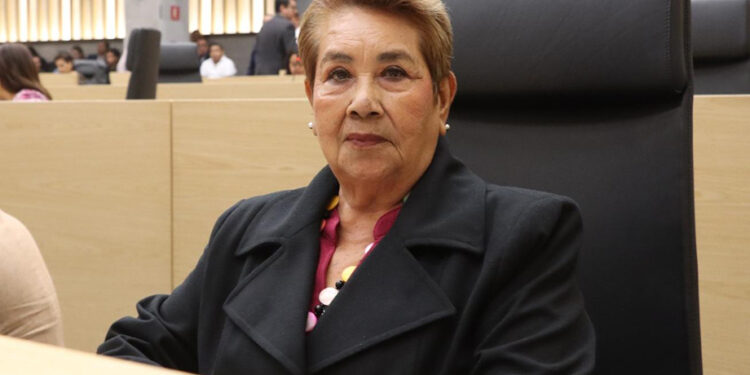 Propone diputada Modesta Delgado acciones para evitar robos y despojos a adultos mayores al cobrar su pensión