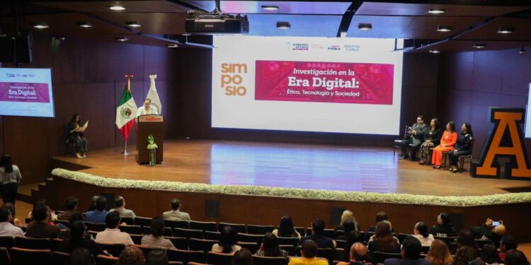 Anáhuac Puebla y la SECIHTI impulsan el diálogo sobre ética, tecnología y sociedad en la era digital