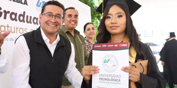 “El fortalecimiento de la educación es el principal activo para el desarrollo de la Mixteca poblana: Pável Gaspar