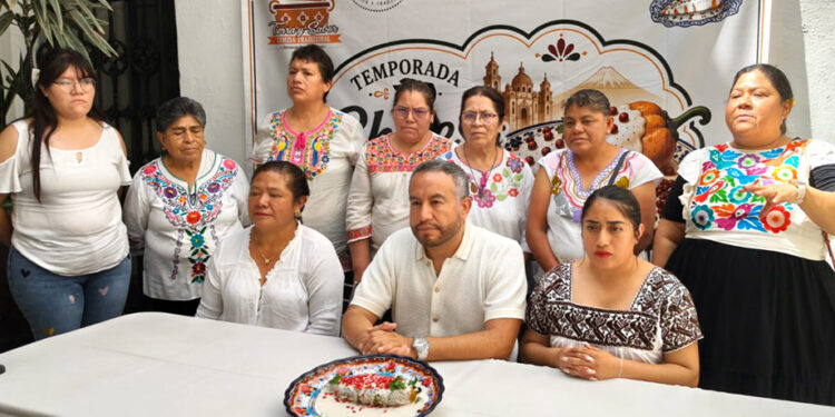 ASPEC refrenda su compromiso con las cocineras tradicionales de Calpan para preservar y promover el legado del Chile en Nogada