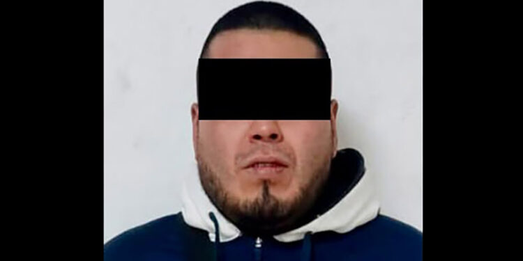 SSCyPC detiene a probable responsable de robo de vehículo