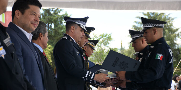 Gradúa gobierno de Pepe Chedraui a 55 cadetes de la Academia de Formación y Profesionalización Policial
