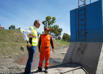 Supervisa Pepe Chedraui trabajos de limpieza y desazolve en vaso regulador Puente Negro