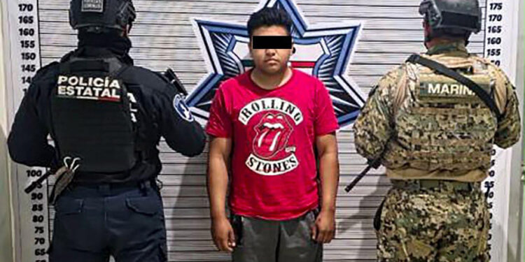 SSP y SEMAR detienen a presunto distribuidor de sustancias ilícitas en Puebla capital