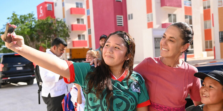 Los gobiernos deben ser facilitadores para la felicidad del pueblo: Claudia Sheinbaum encabeza entrega de vivienda en Cancún, Quintana Roo