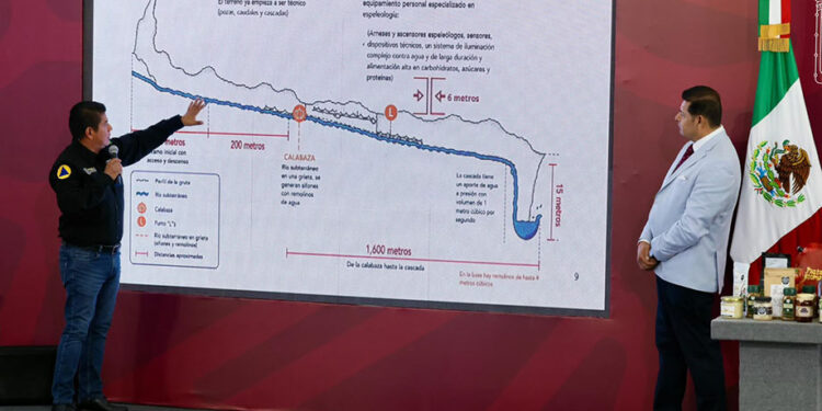 Gobierno Estatal garantiza acompañamiento y trabajo institucional ante emergencia en Cuetzalan