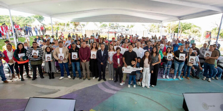INFONAVIT realiza primera entrega de Viviendas del Bienestar a derechohabientes de Morelos