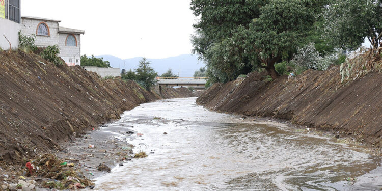 Actúa Gobierno del Estado con inmediatez ante desbordamiento de barranca en Ciudad Serdán