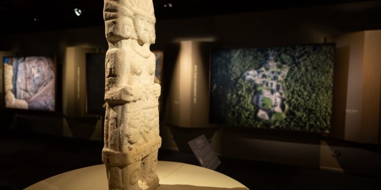 Secretaria Claudia Curiel de Icaza inaugura Tlachtli. Espacios del juego sagrado, en el Museo Nacional de Antropología