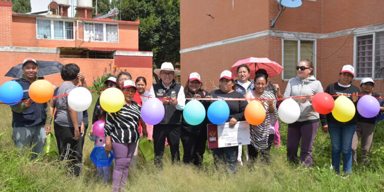 Gestiona José Luis Figueroa rehabilitación del parque en Santa Lucía
