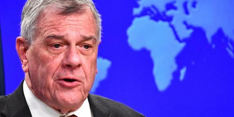Dice EU que nadie va a decirles cómo actuar en su territorio y regresa cartas del nuevo Embajador de México