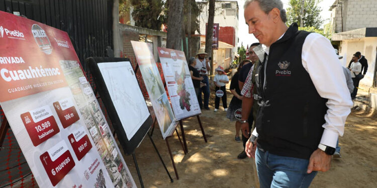 Supervisa Pepe Chedraui trabajos de pavimentación en la colonia Guadalupe Hidalgo 2da. Sección