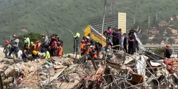 Inicia escalada de muertes en Venezuela tras retiro de escombros suman 3685 en último reporte
