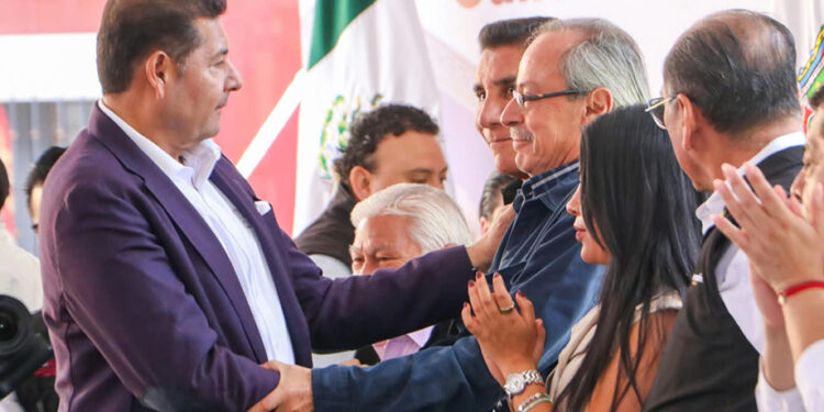 Secretaría de Arte y Cultura participa en entrega de apoyos a Barrios
