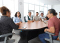 Tere Alfaro preside mesa de trabajo por adolescentes