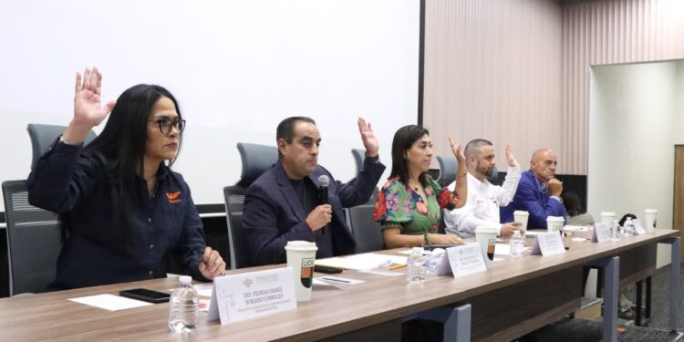 Comisión del Congreso avala acuerdos para reforzar seguridad vial y rehabilitación de carreteras en Puebla