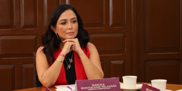 Reconoce Comisión de Trabajo a personal del Gobierno de la Ciudad por destacado desempeño
