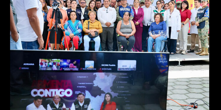 Feria de Paz acerca salud gratuita a familias de la Sierra Norte