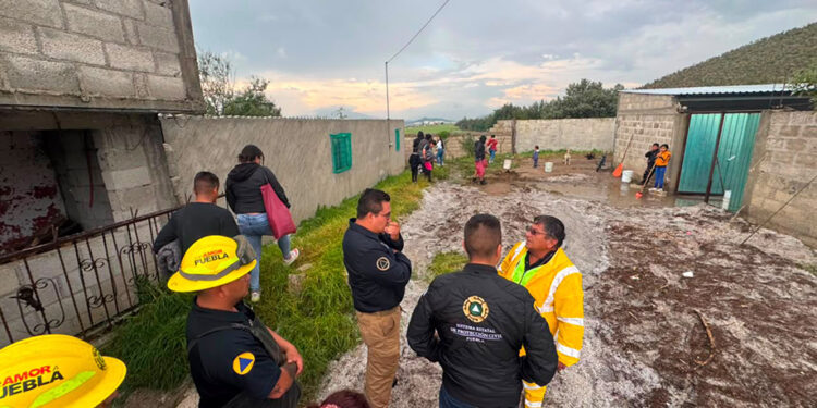 Gobierno del Estado atiende afectaciones por lluvias en Tepeyahualco