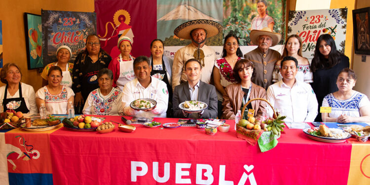 Alista Calpan Feria del Chile en Nogada con venta de 130 mil platillos