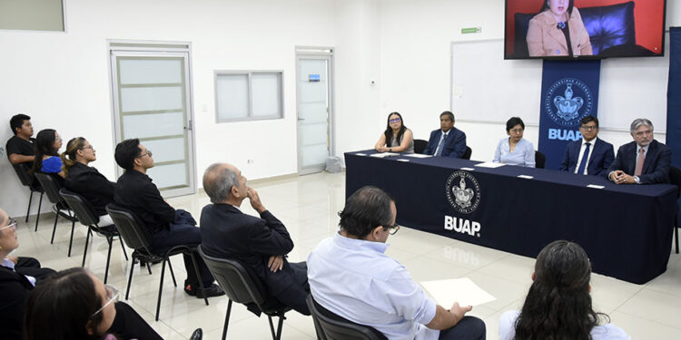 Preside Rectora Lilia Cedillo Tercer Informe de Labores en el ICGDE