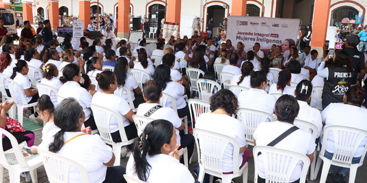 Gobierno del Estado fortalece derechos y bienestar de mujeres indígenas en Xicotepec